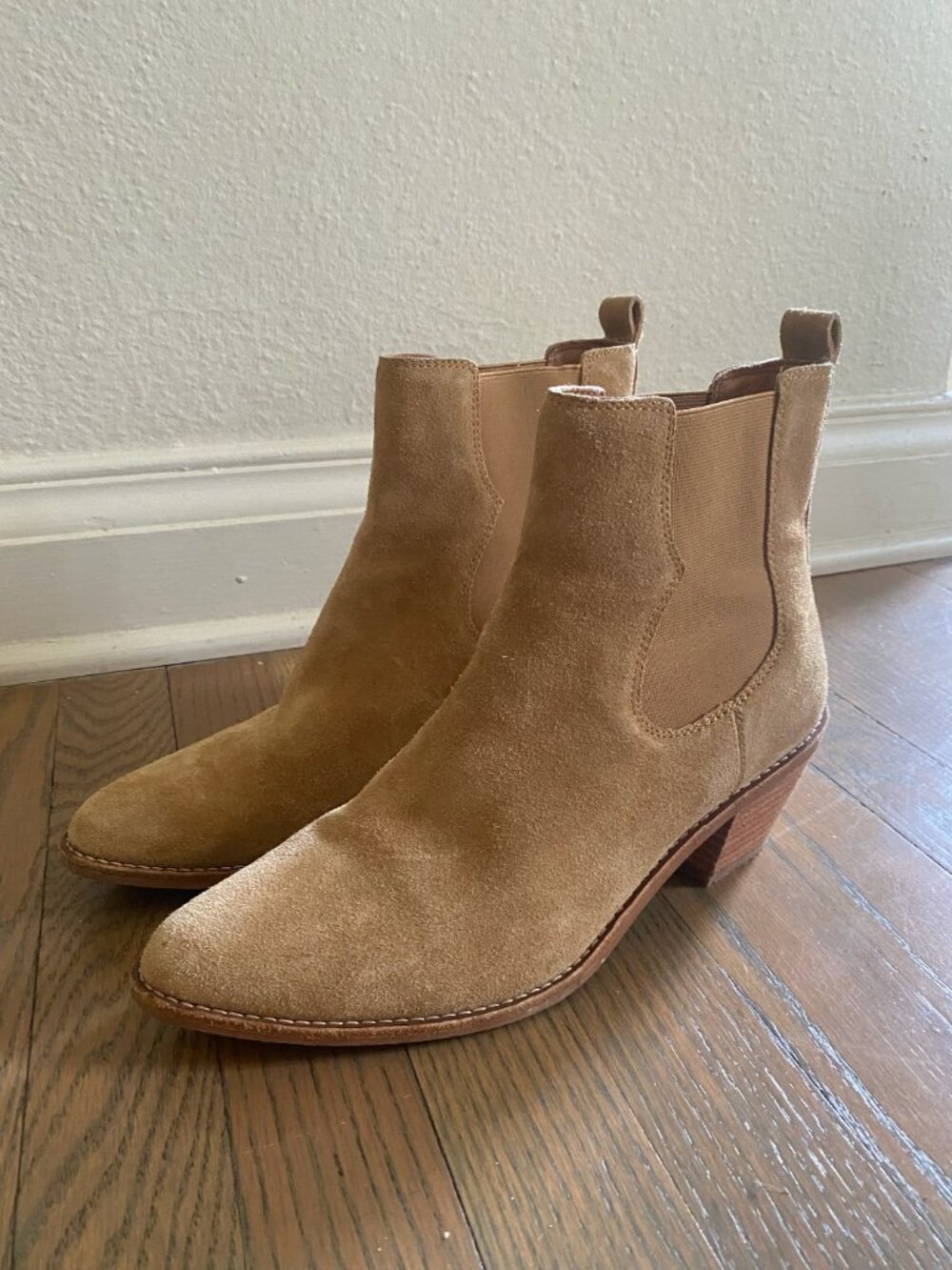 Madewell Tan suede boots, pointed toe size 9.5